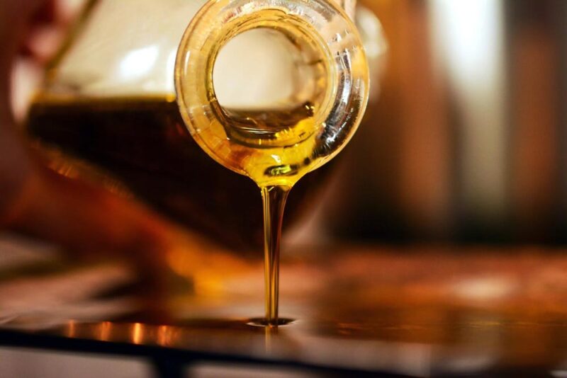 ¿Cómo conservar el aceite de oliva  con todas sus propiedades?
